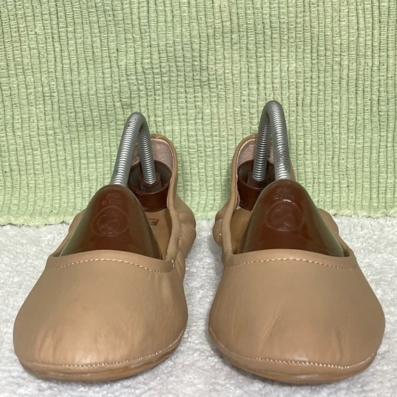 Eureka! Women's Audrey GoPro Tan Leather Bendable Ballet Flats Shoes Size US 9M - Picture 3 of 11